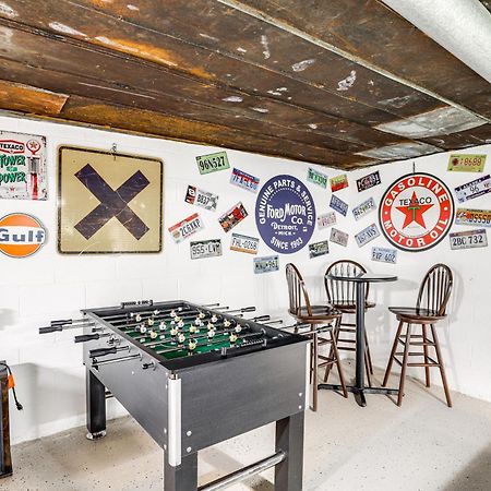 Updated Marshall Home With Fire Pit And Game Room! Екстер'єр фото